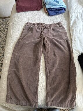 Woman’s Corduroy Drawstring Pants - Brown